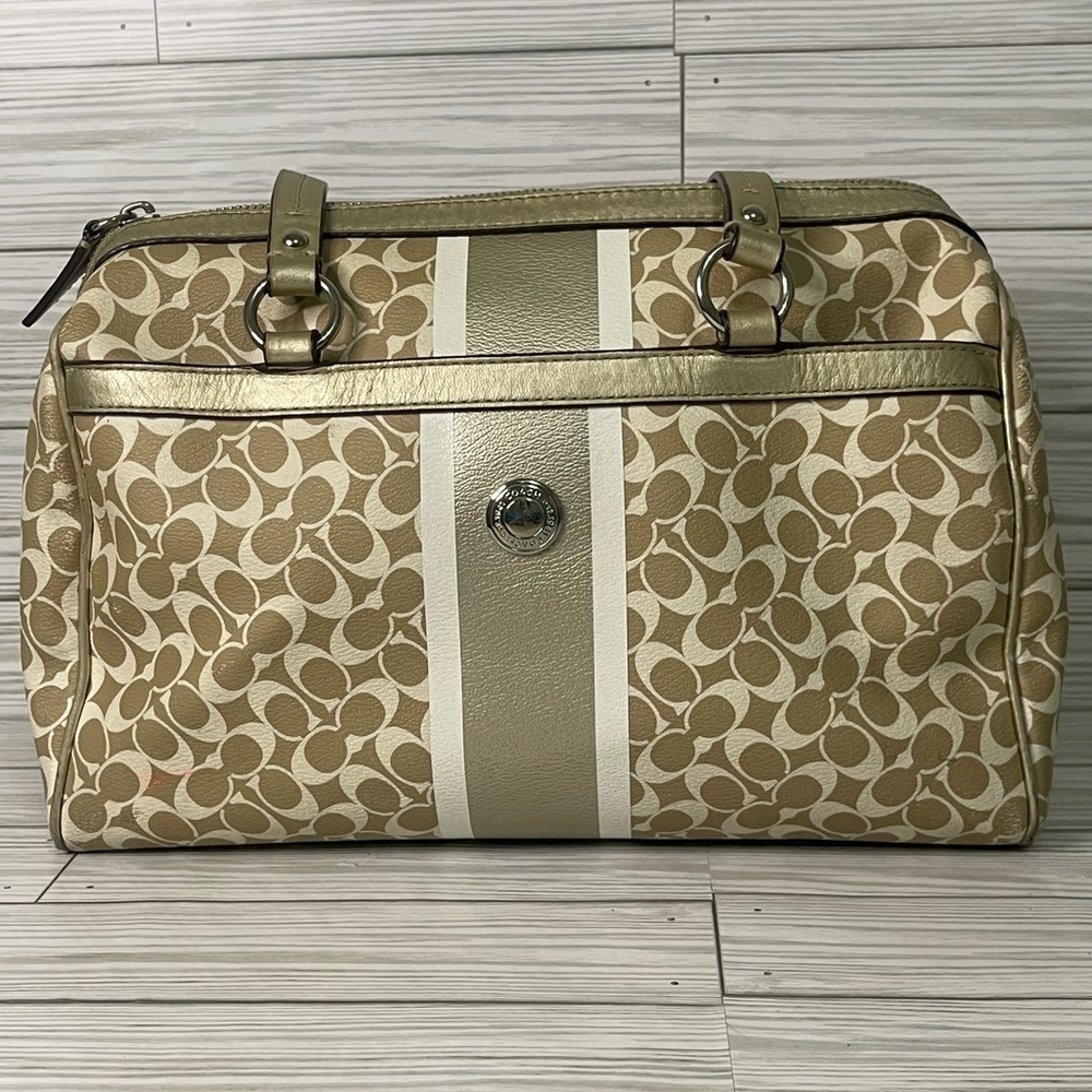 ✨Coach✨ Satchel